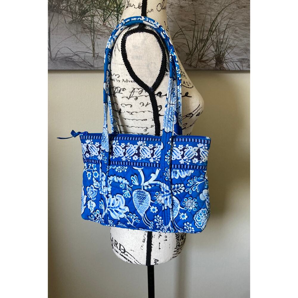 Vera Bradley Little Mandy "Blue Lagoon" quilted cotton tote/purse shoulder bag